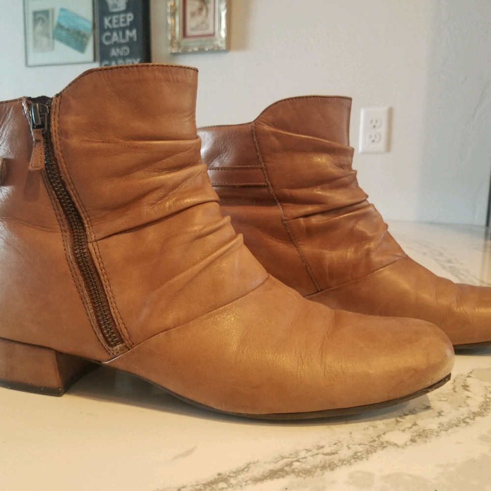 earth zip up leather booties, 12M